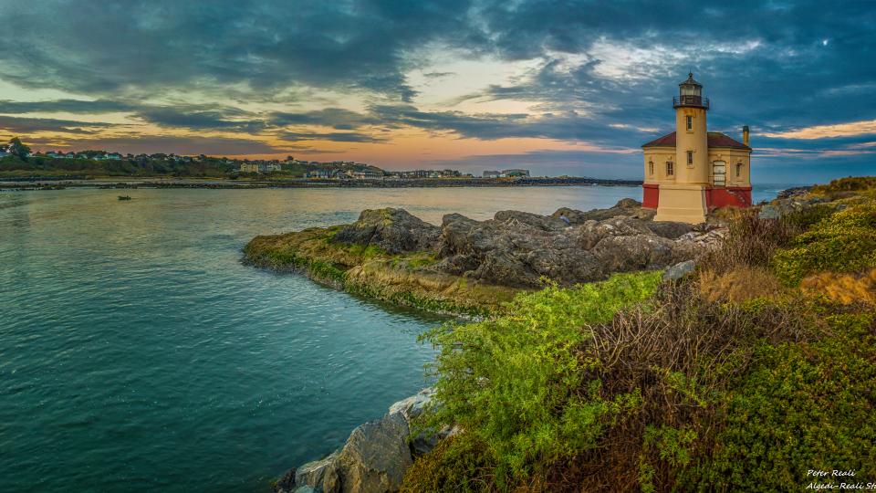 Coquille Lighthouse | Shutterbug